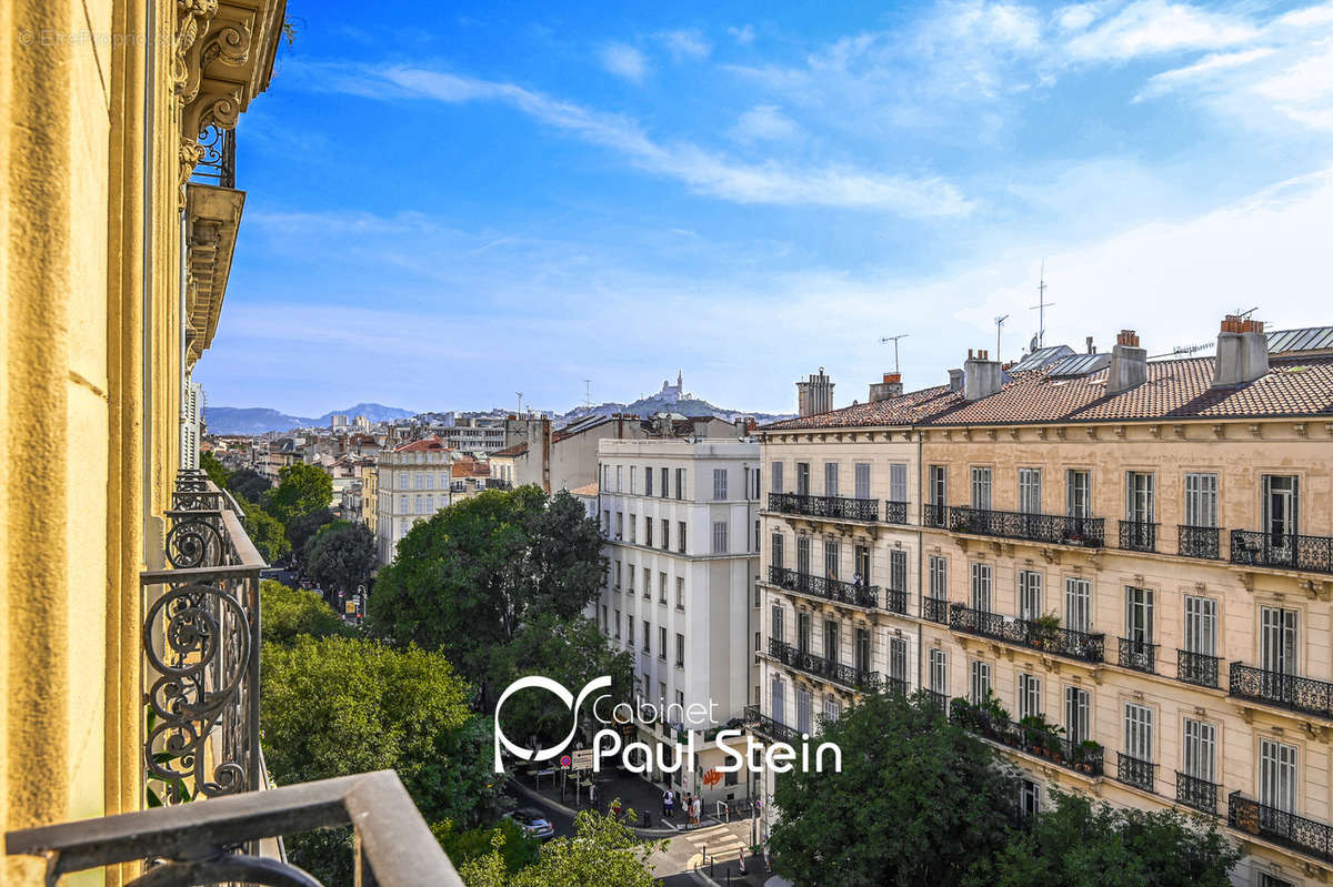 Appartement à MARSEILLE-1E