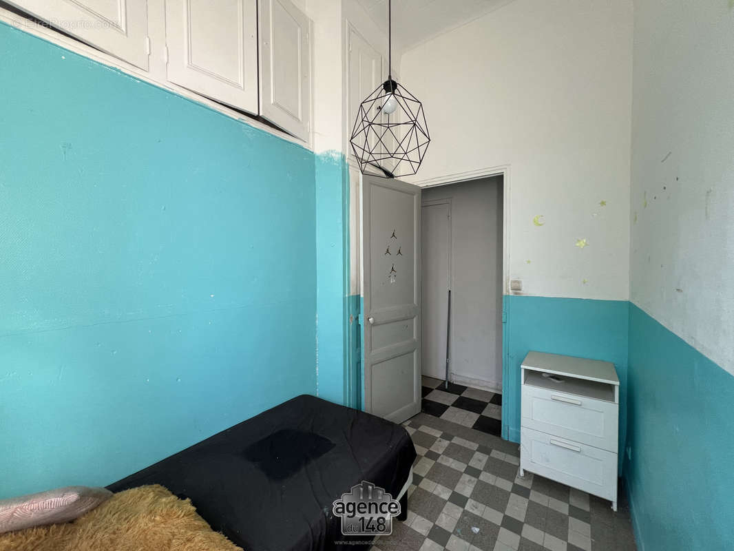 Appartement à MARSEILLE-3E