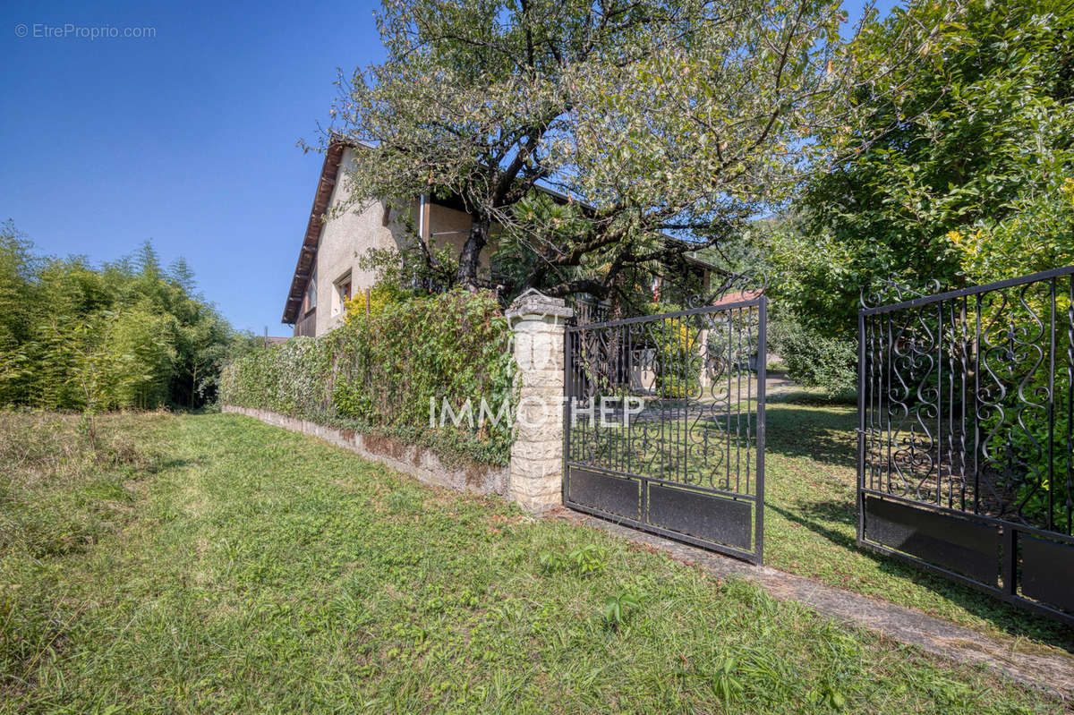 Maison à LE CHEYLAS