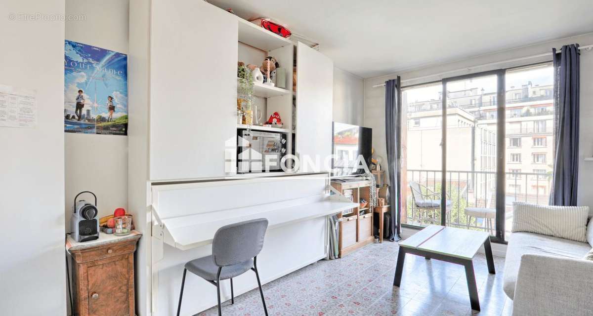 Appartement à PARIS-14E