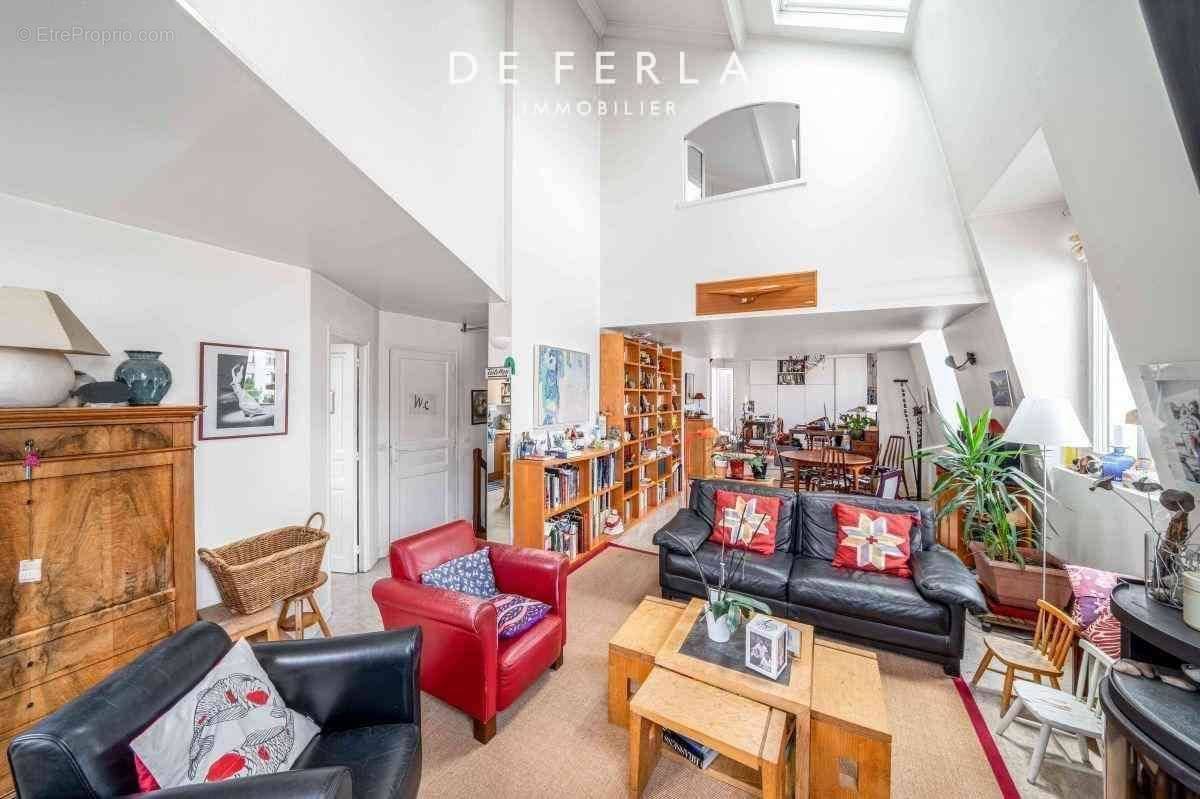 Appartement à PARIS-14E