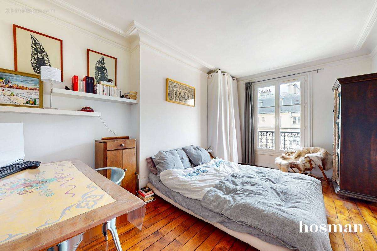 Appartement à PARIS-10E