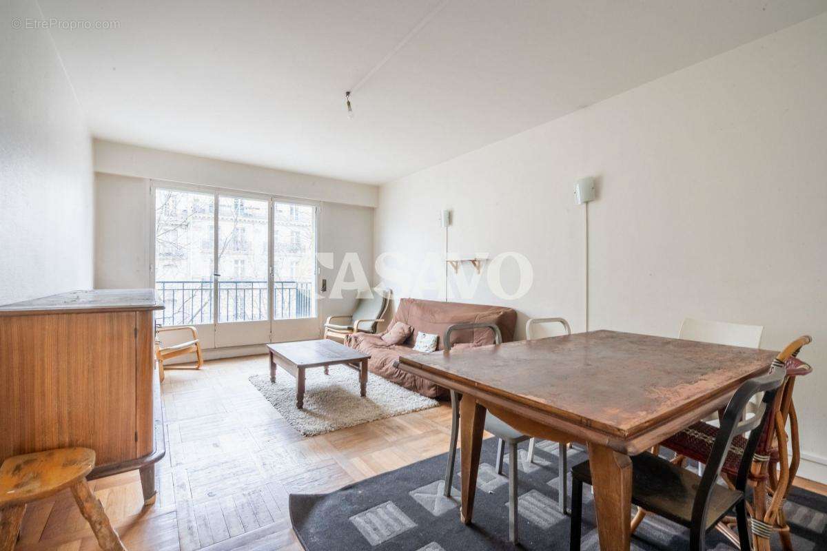 Appartement à PARIS-14E