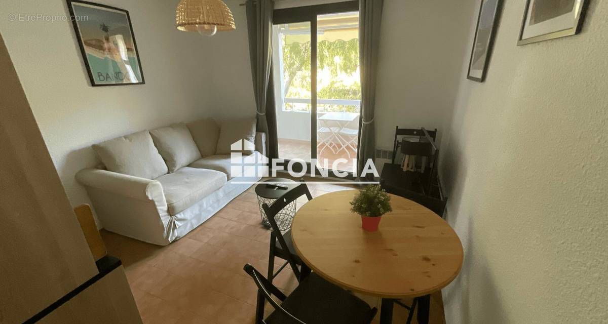 Appartement à SIX-FOURS-LES-PLAGES