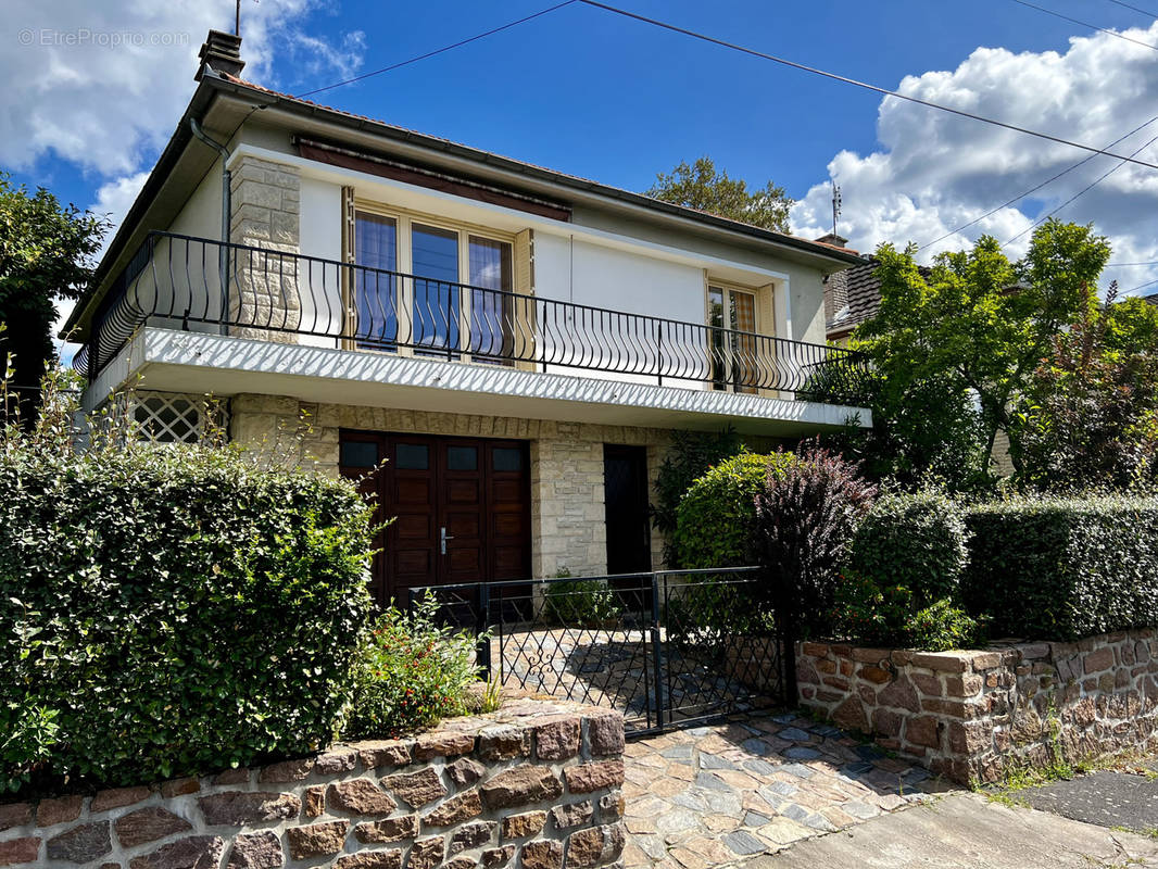 Maison à MALEMORT-SUR-CORREZE