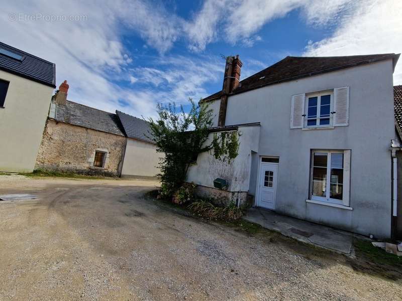 Maison à SAINVILLE