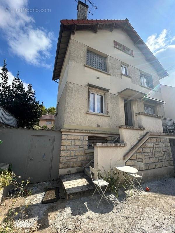 Maison à BONNEUIL-SUR-MARNE