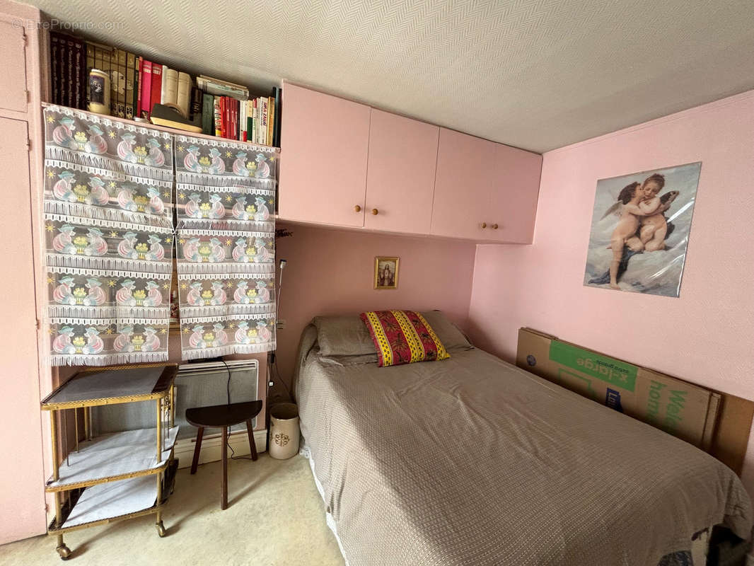 Appartement à PARIS-10E