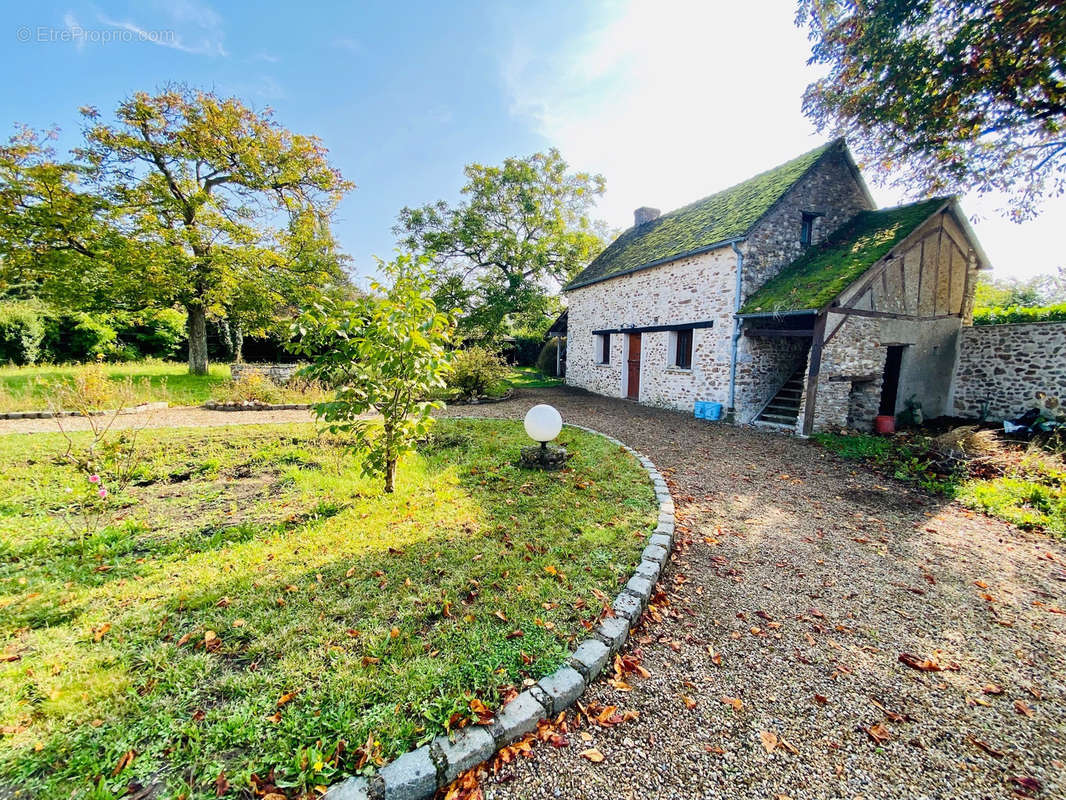 Maison à MONDREVILLE