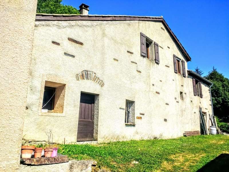 Maison à CAUDEBRONDE