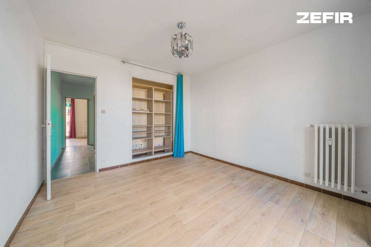 Appartement à MARSEILLE-13E