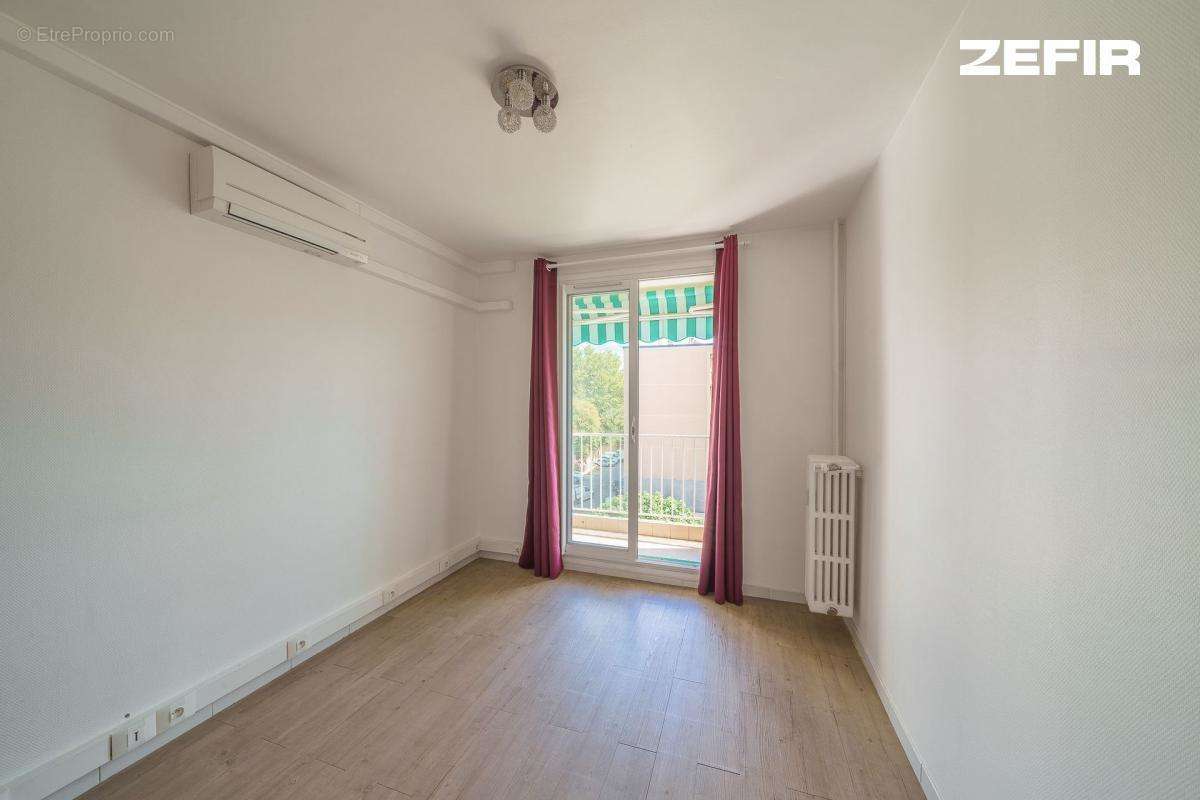 Appartement à MARSEILLE-13E