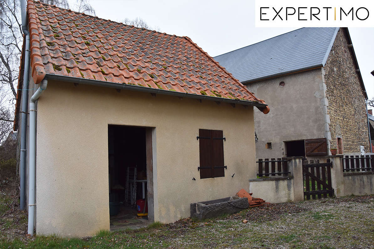 Maison à NEUF-EGLISE