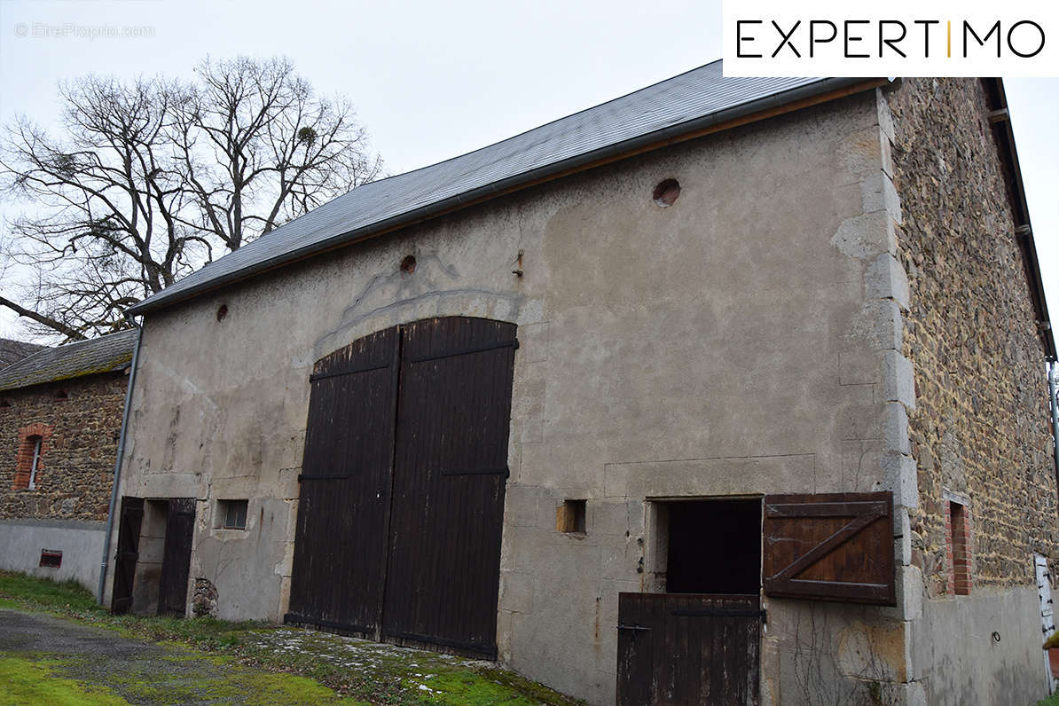 Maison à NEUF-EGLISE