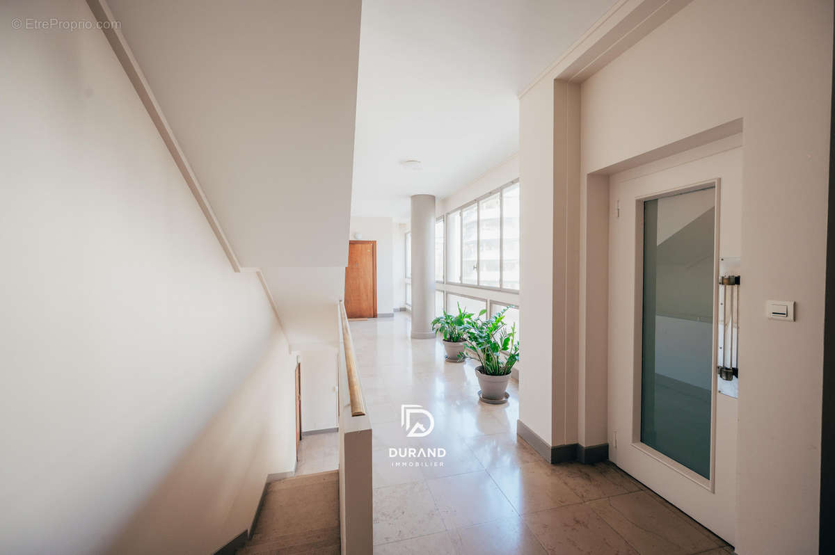 Appartement à MARSEILLE-8E