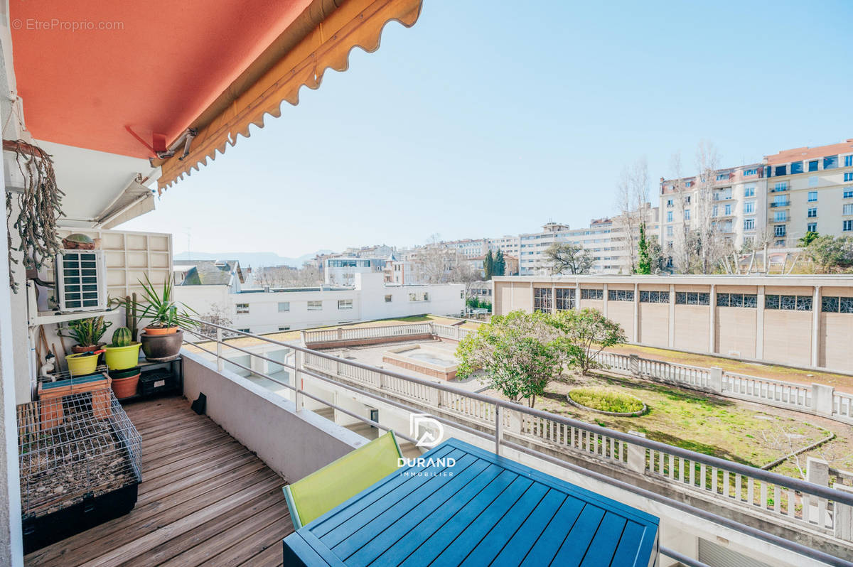 Appartement à MARSEILLE-8E