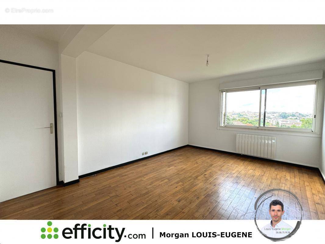 Appartement à BUXEROLLES