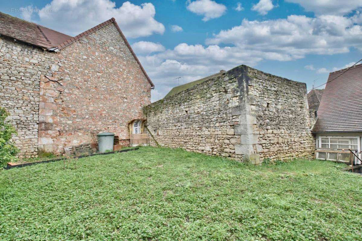 Maison à VICQ-SUR-GARTEMPE