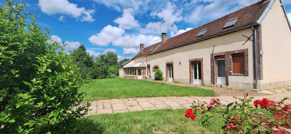 Maison à BUSSY-EN-OTHE