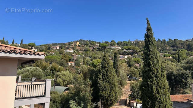 Appartement à BORMES-LES-MIMOSAS