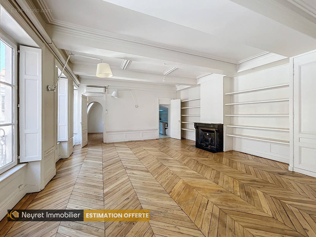 Appartement à LYON-1E