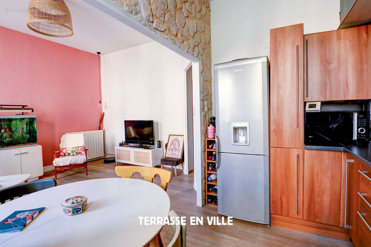 Appartement à MARSEILLE-5E