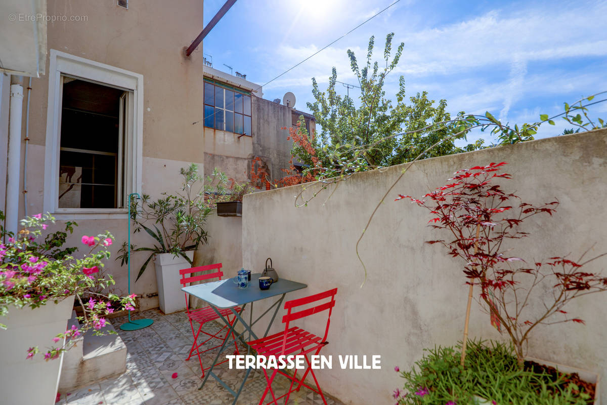 Appartement à MARSEILLE-5E