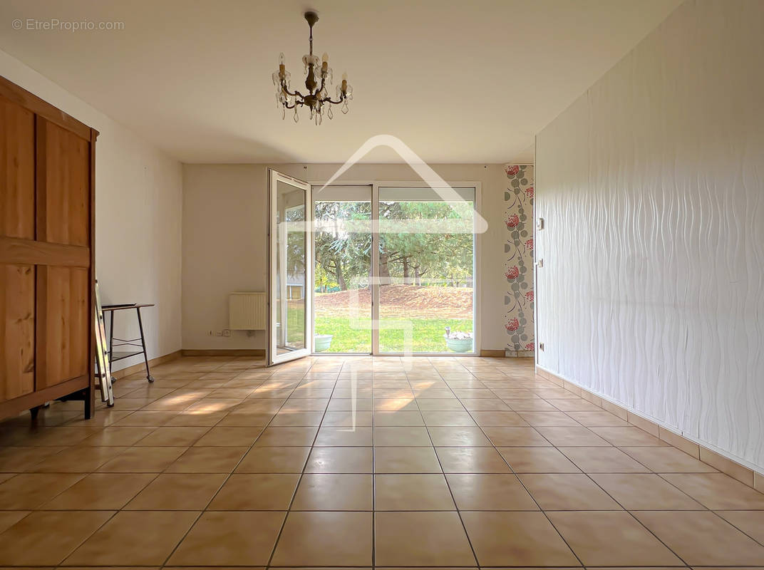 Appartement à SAINT-SEBASTIEN-SUR-LOIRE