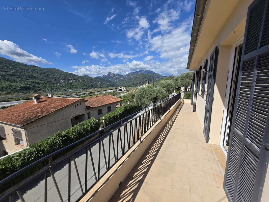 Appartement à SAINT-MARTIN-DU-VAR