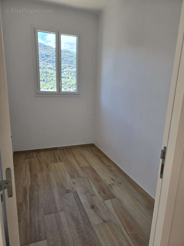 Appartement à SAINT-MARTIN-DU-VAR