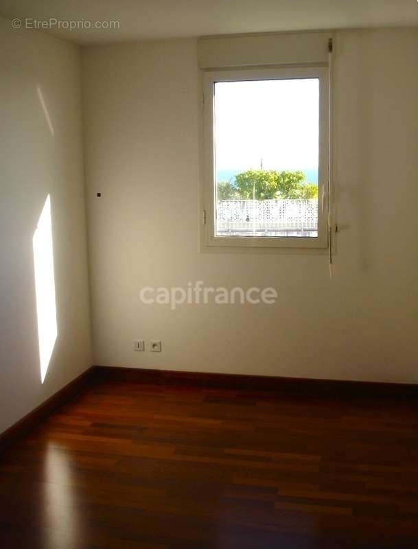 Appartement à SAINT-DENIS