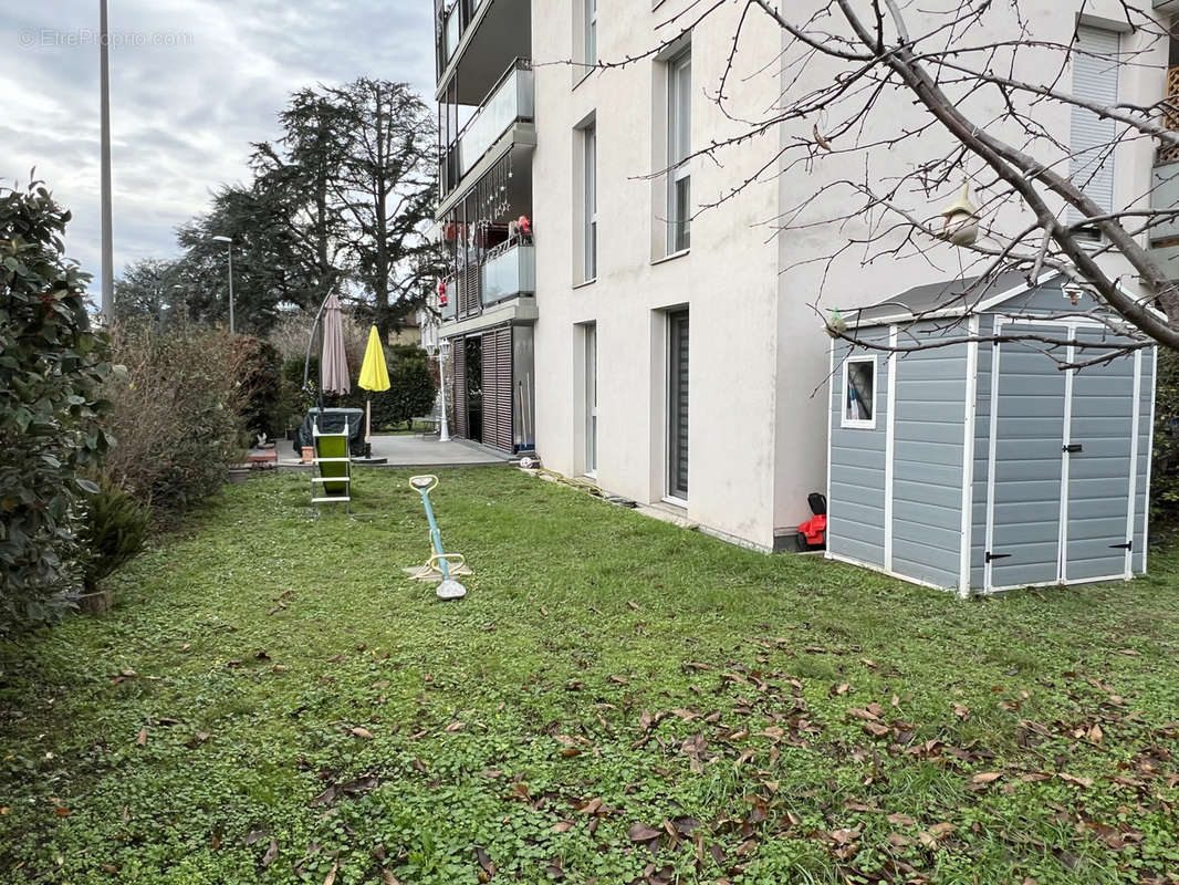 Appartement à CRAPONNE