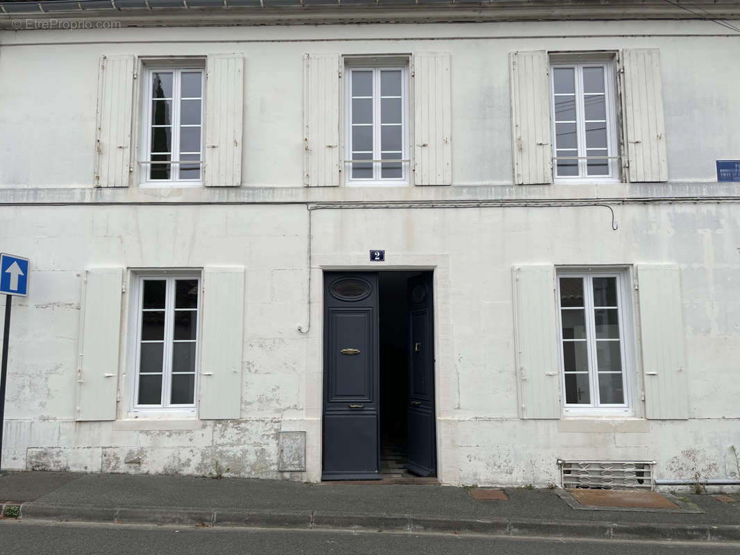 Maison à COGNAC