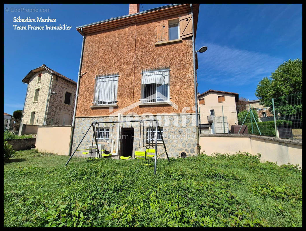 Maison à SAINT-REMY-SUR-DUROLLE