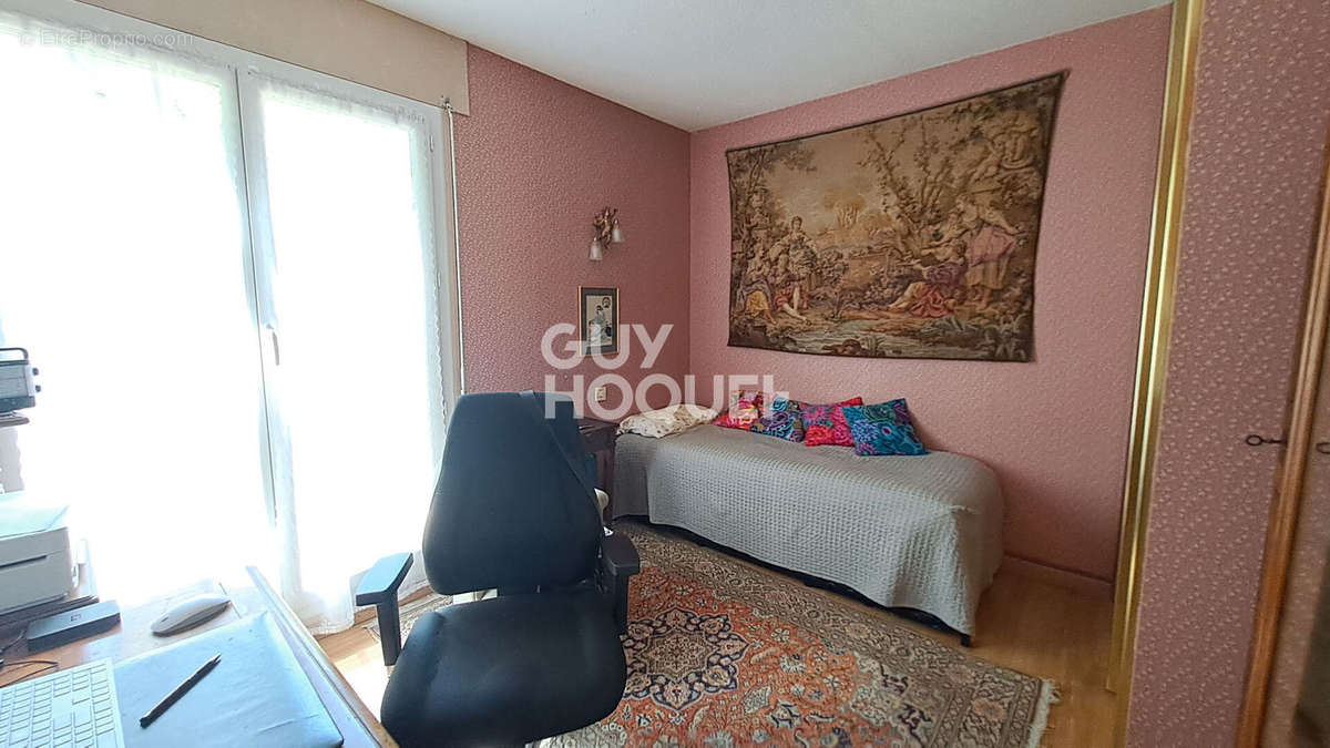 Appartement à VILLENEUVE-LES-AVIGNON