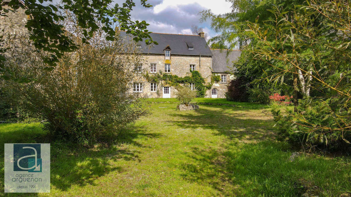 Maison à MERDRIGNAC