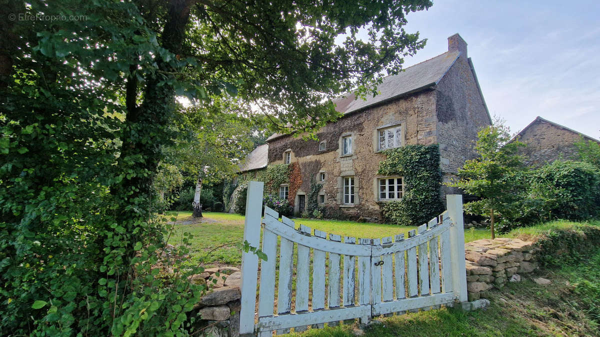 Maison à MERDRIGNAC