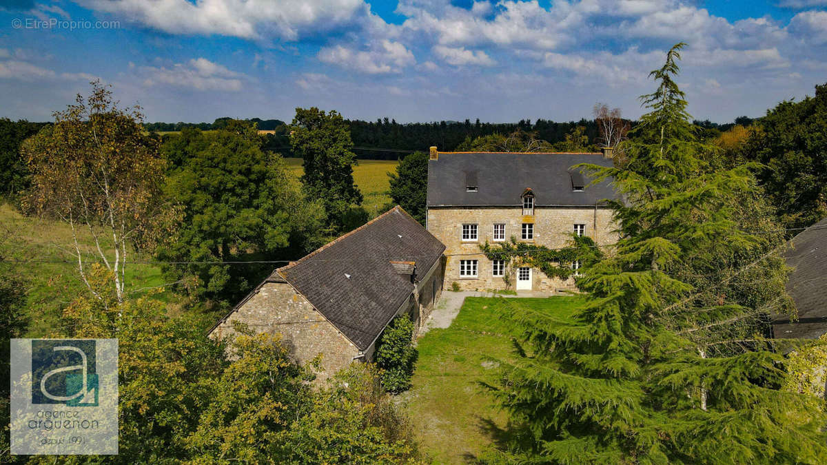 Maison à MERDRIGNAC