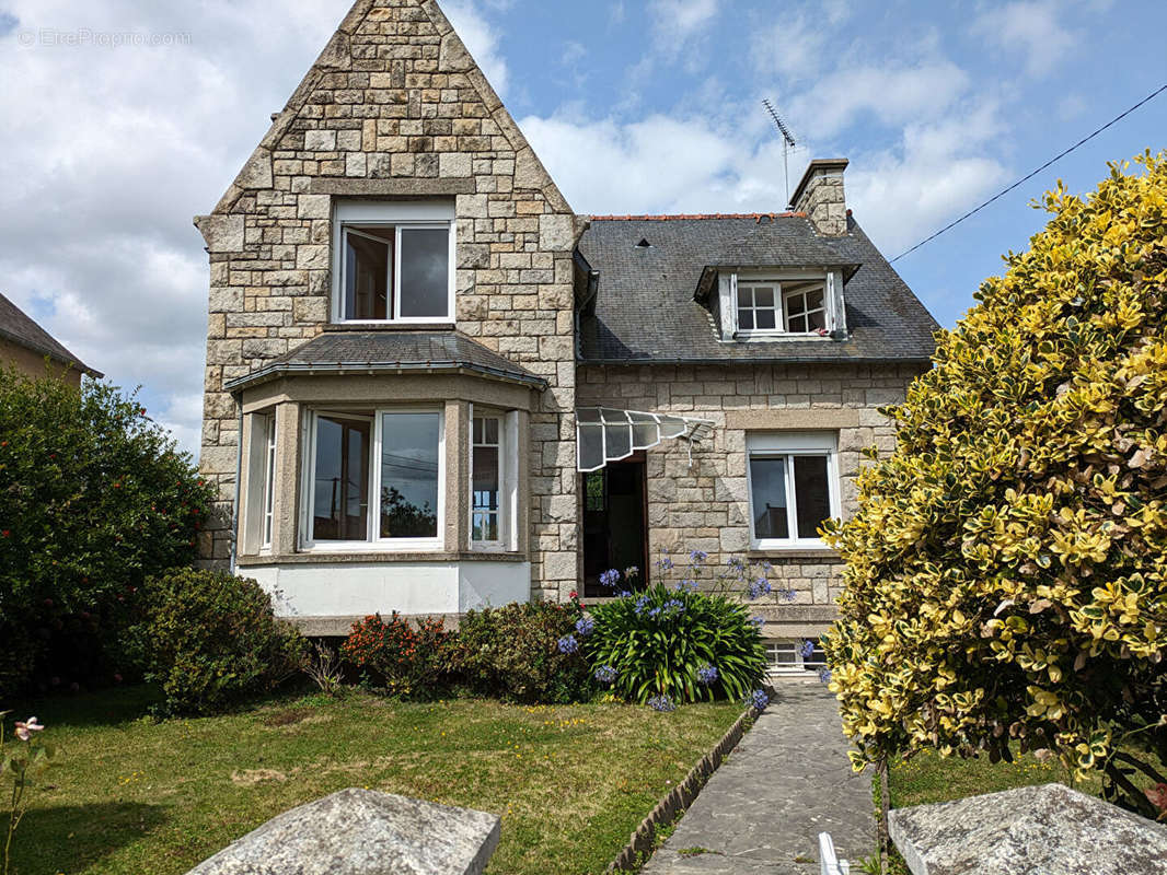 Maison à DOL-DE-BRETAGNE