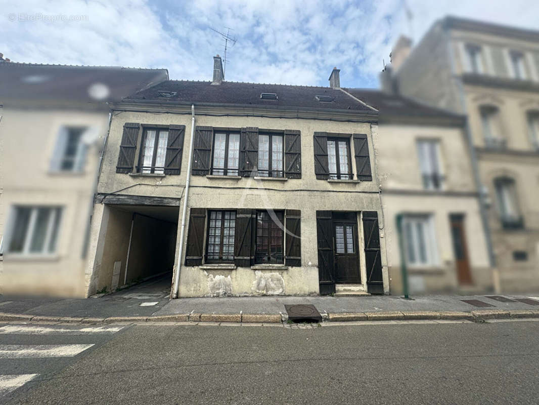 Maison à CHARS