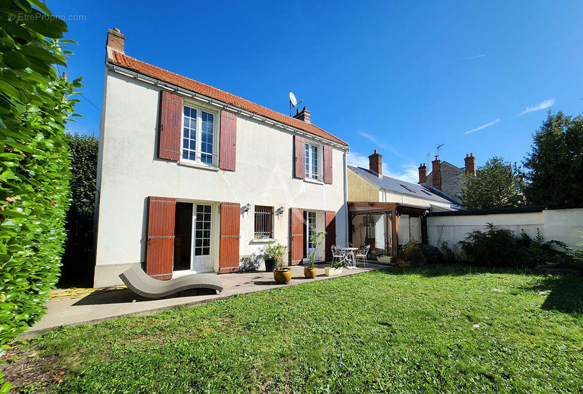 Maison à DOURDAN