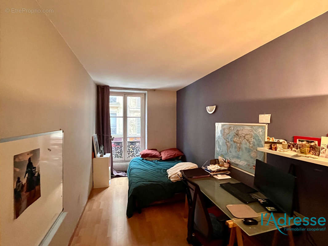 Appartement à PARIS-11E