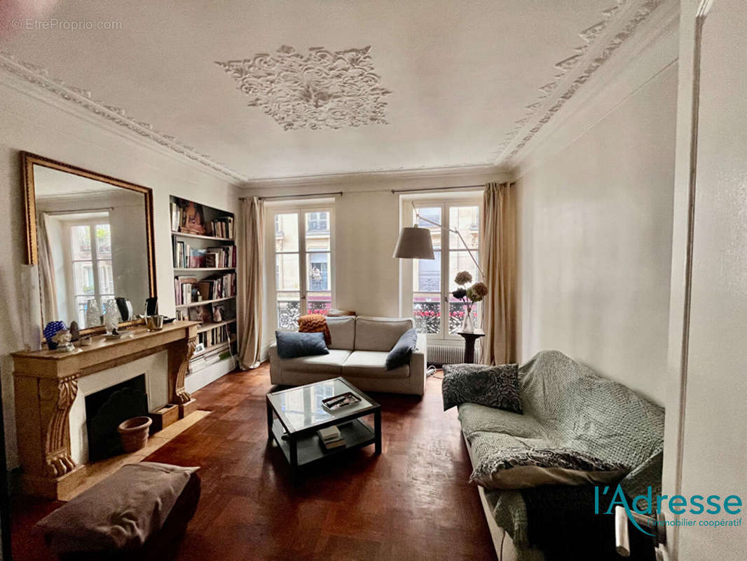 Appartement à PARIS-11E