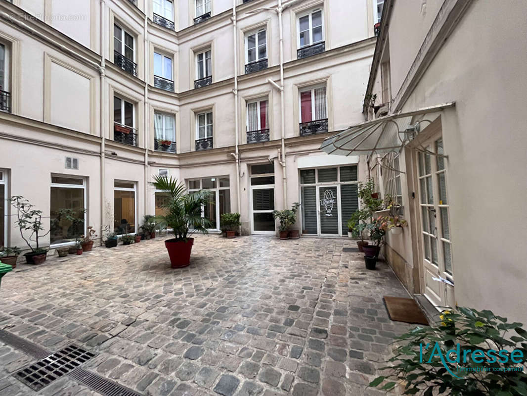 Appartement à PARIS-11E