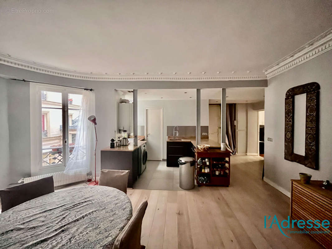 Appartement à PARIS-11E