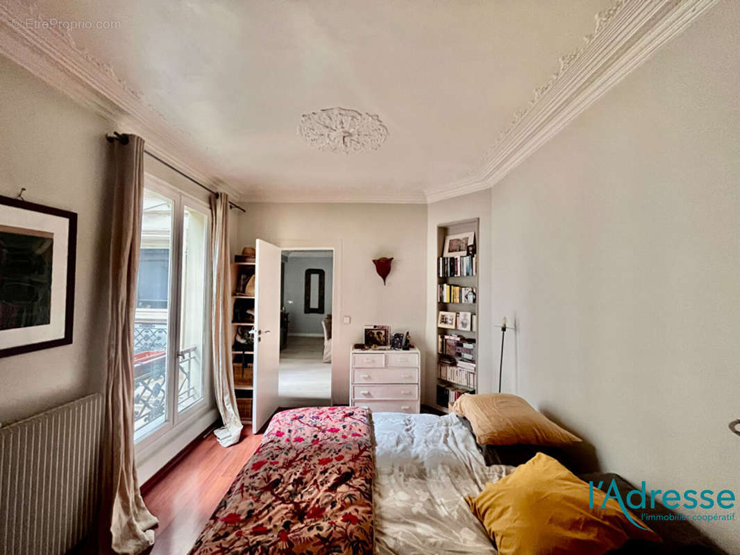 Appartement à PARIS-11E