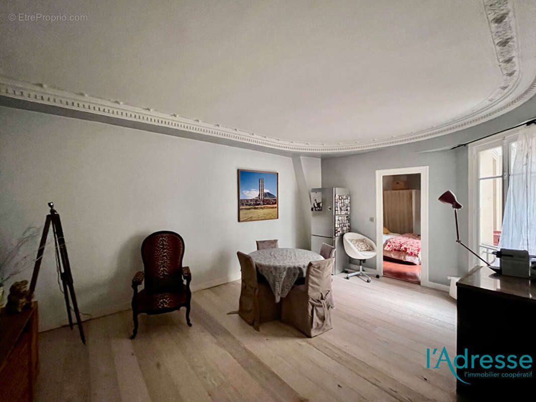 Appartement à PARIS-11E