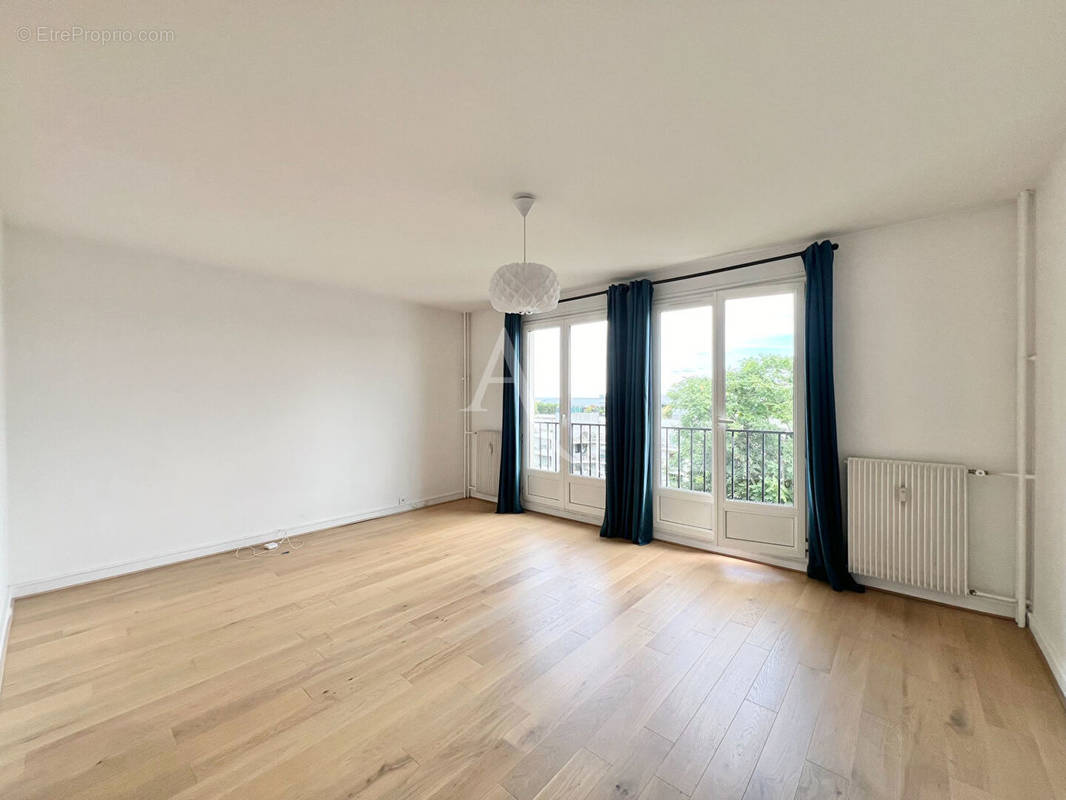 Appartement à NOGENT-SUR-MARNE