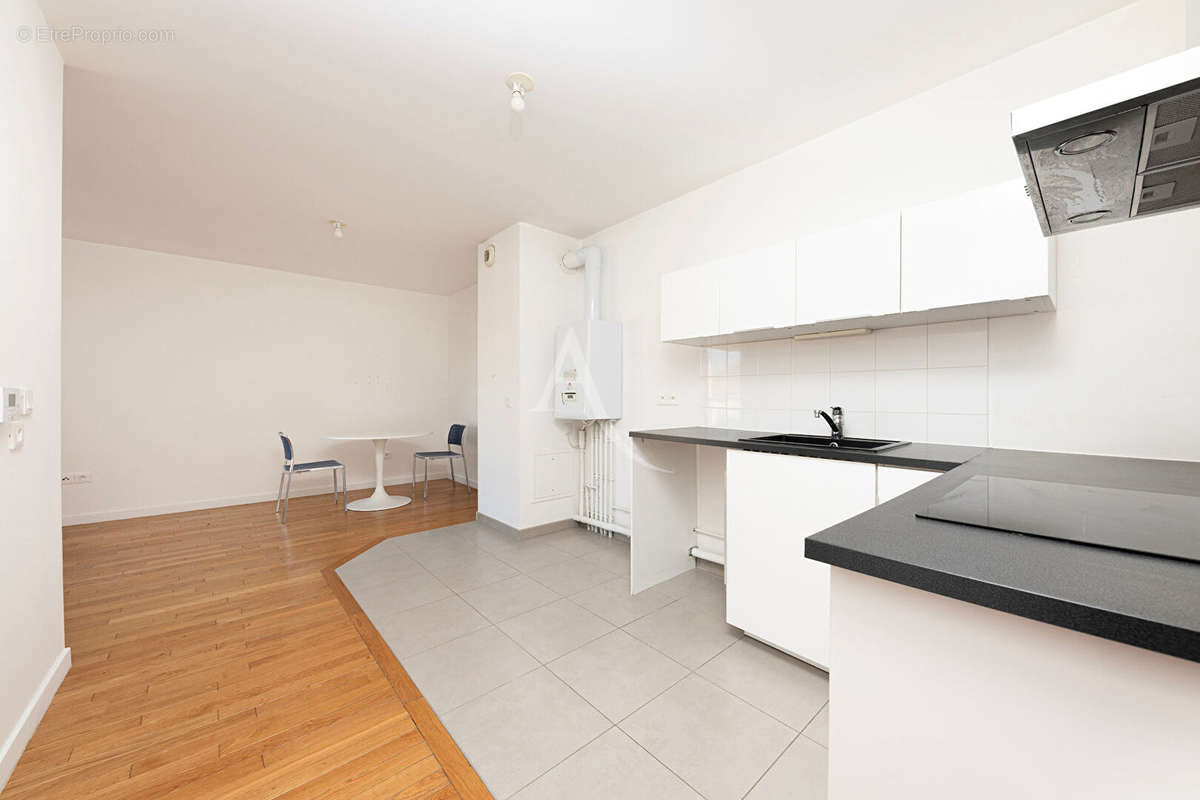 Appartement à VAIRES-SUR-MARNE