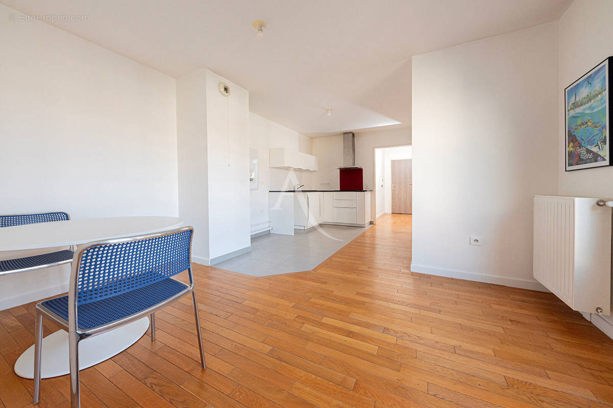 Appartement à VAIRES-SUR-MARNE